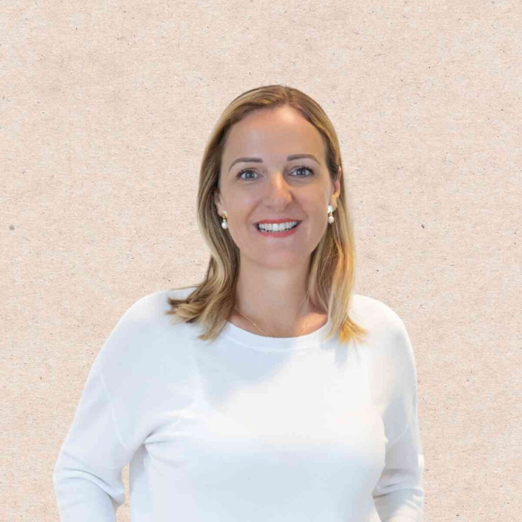 Simone, Uni Sapon Simone, Uni Sapon